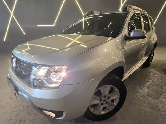 RENAULT DUSTER 2.0 DYNAMIQUE 4X2 16V FLEX 4P AUTOMÁTICO RENAULT DUSTER 2.0 DYNAMIQUE 4X2 16V FLEX 4P AUTOMÁTICO